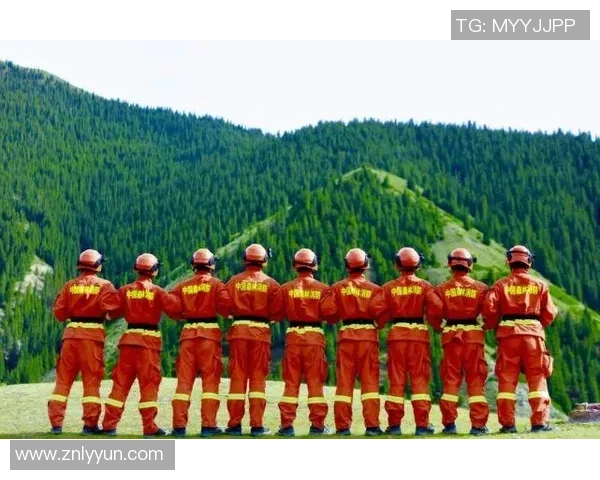 FPX战队的荣耀与挑战：从默默无闻到大师赛巅峰的奋斗之路